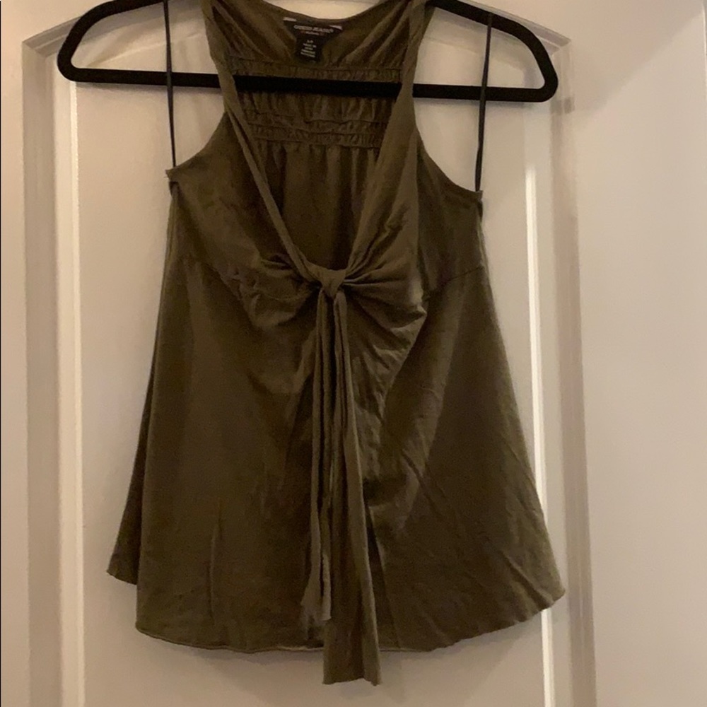 Guess tank with front knot